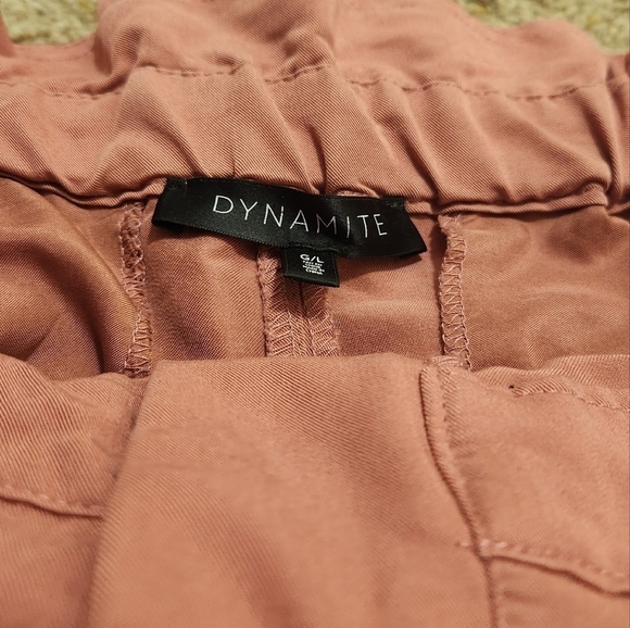 Dynamite Dusty Rose Paperbag Crop Pant - Size Large - Picture 4 of 4